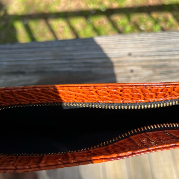 Croc embossed Baguette bag - Picture 4 of 4